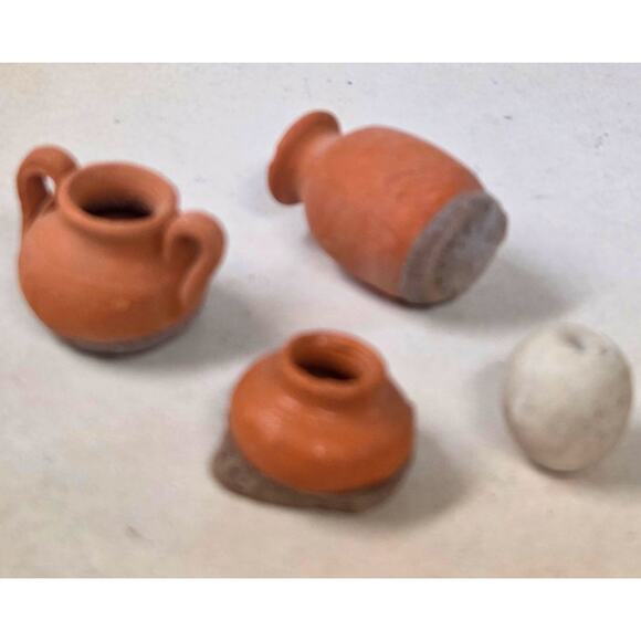 Mini Terracotta Clay Pots + a bead Pottery. - Picture 4 of 6